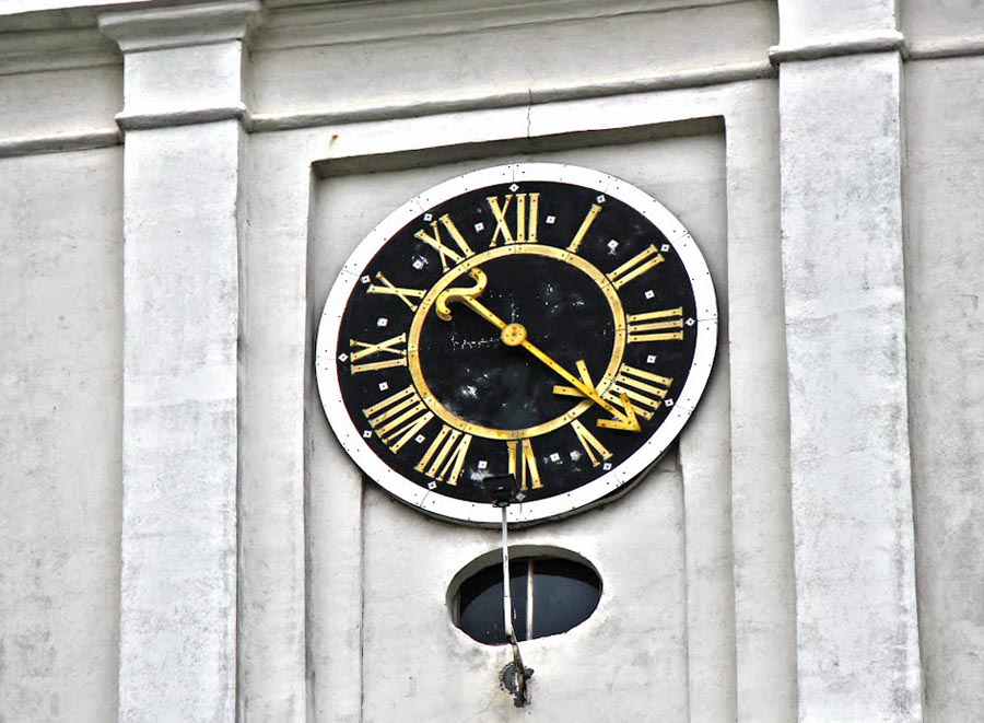 Башенные часы на Фарном костеле
