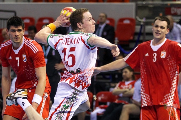 Белорусские гандболисты проиграли на чемпионате Европы полякам