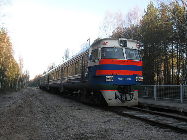 С 12 декабря будет прекращено курсирование поездов на участке Поречье-Учитель