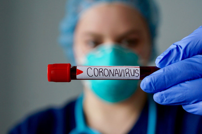 В России выявили новый вариант коронавируса FLiRT
