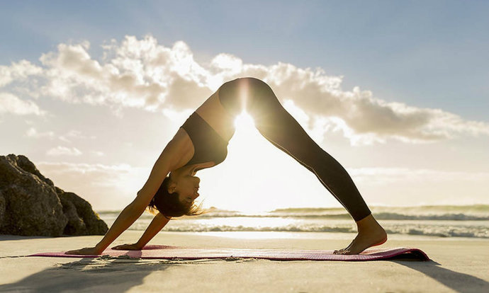  Упражнения поз из йоги, с которыми вы навсегда забудете о радикулите и болях в спине