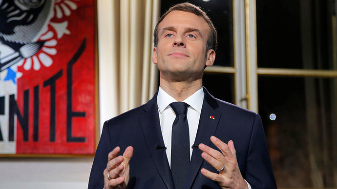 Президент Франции во вторник встретится со Светланой Тихановской