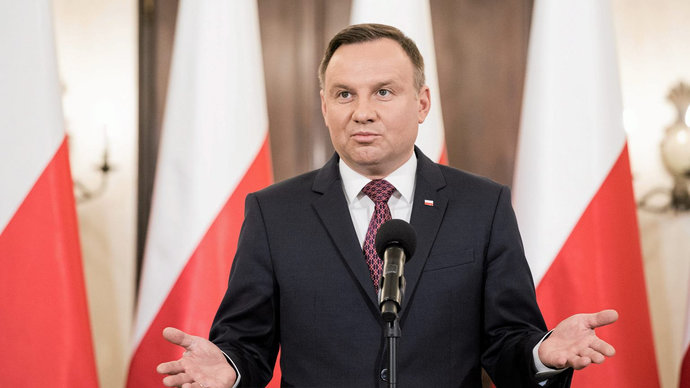 Президент Польши созвал совещание с военными из-за неопознанного объекта с Украины