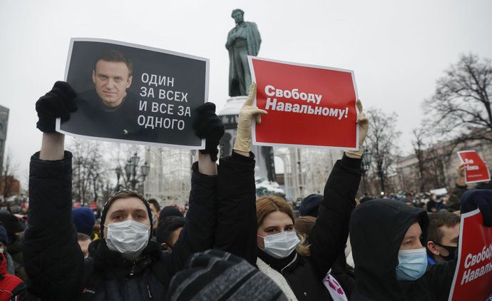 В России прошли акции в поддержку Навального: более 1 тысяч задержанных