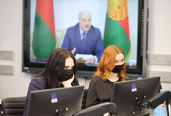 Лукашенко высказался о цензуре в соцсетях