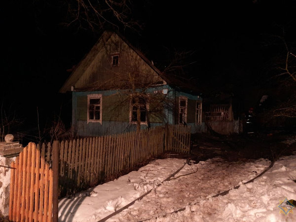 В Ошмянском районе женщина вышла из горящего дома и пошла в неизвестном направлении