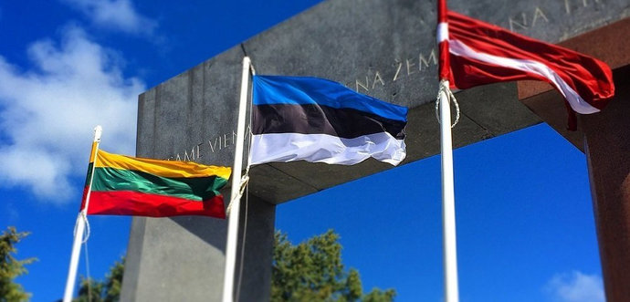 Страны Балтии высылают российских дипломатов «в знак солидарности»