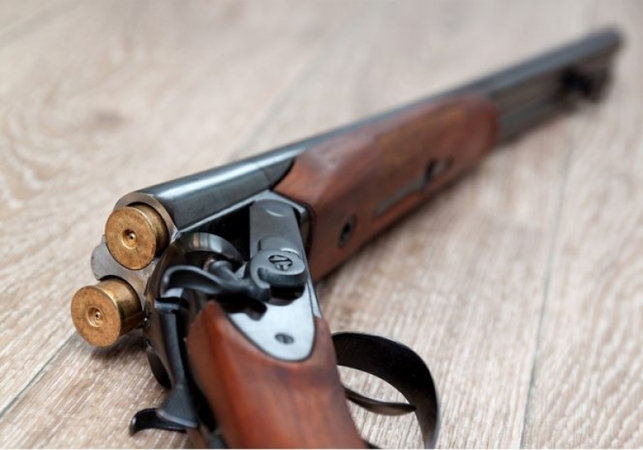 В Слонимском районе мужчина застрелил своего соседа из охотничьего ружья