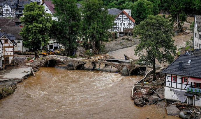 В Германии из-за наводнения произошел разлив нефти
