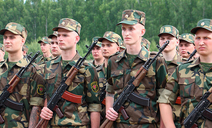Лукашенко подписал указ о призыве на военную службу в августе-ноябре