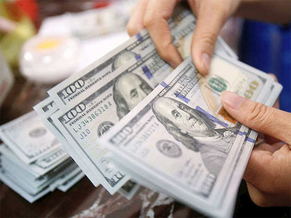 БВФБ: На торгах 16 августа курс доллара стал ниже 2,5 рублей
