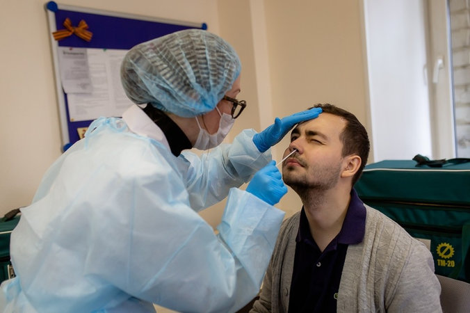 Количество зараженных коронавирусом в Беларуси перевалило за 450 тысяч