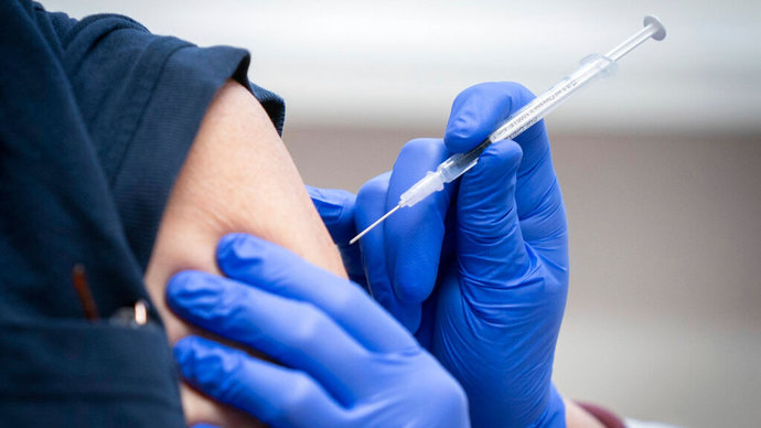 В Беларуси более 2 млн человек получили первую дозу вакцины от коронавируса