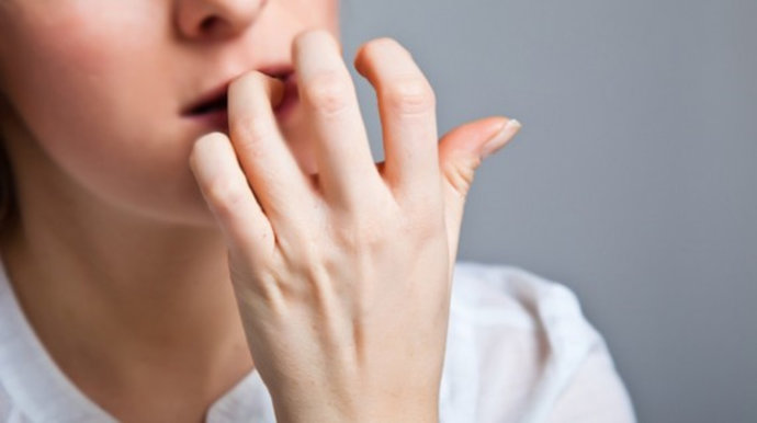 Поедание ногтей снижает иммунитет