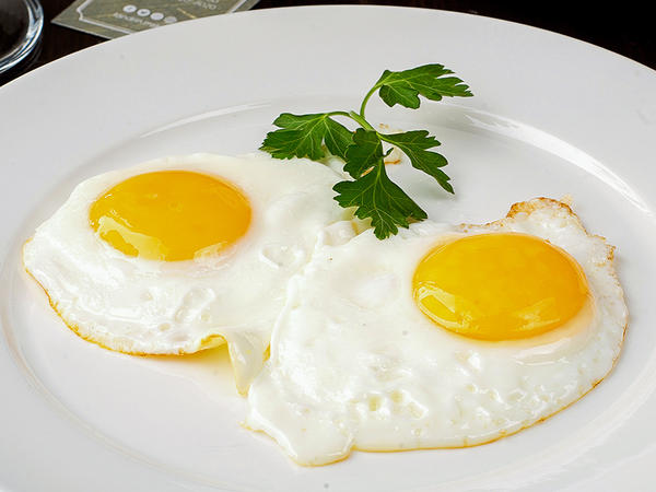 Употребление более двух яиц в день смертельно опасно для сердца