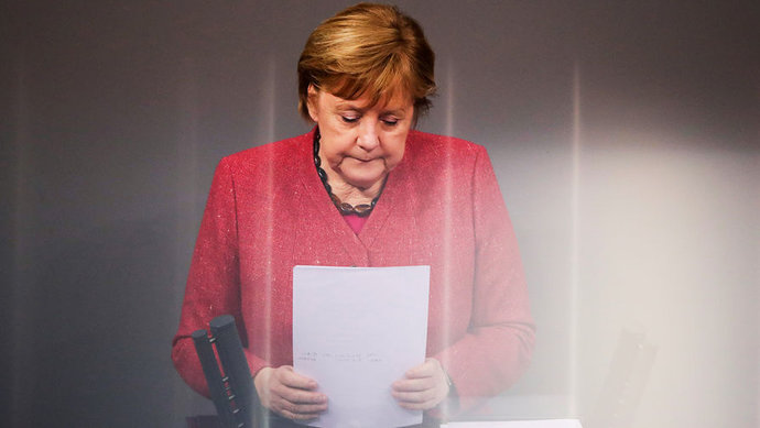 Меркель освистали перед уходом с поста канцлера