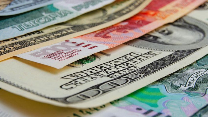 БВФБ: На торгах 8 октября белорусский рубль укрепился к основным валютам корзины