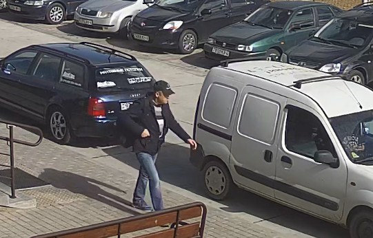 В Гродно разыскивают мужчину, забравшего чужую куртку