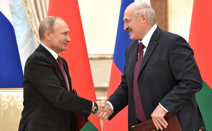 Поздравляя Путина с днем рождения, Лукашенко говорил о Союзном государстве