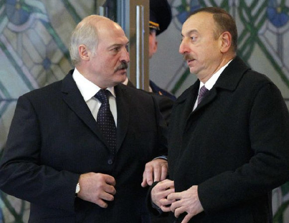 О чем Лукашенко сообщил Алиеву во время телефонного разговора?