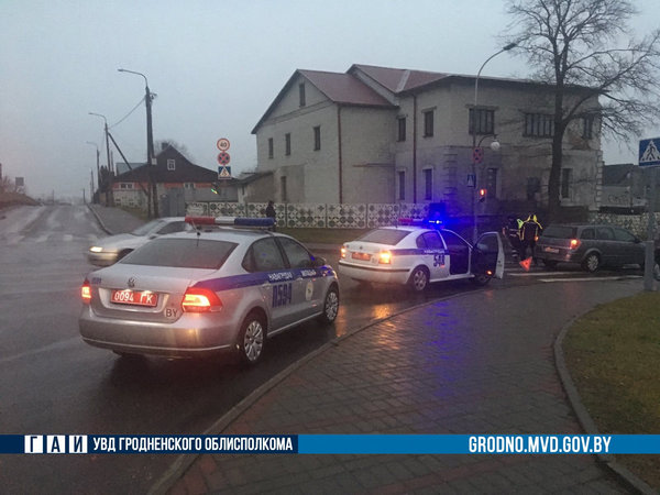 В Новогрудке водитель не уступила пожилой женщине, переходившей дорогу на «зеленый»
