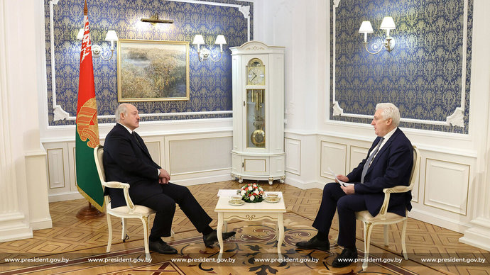 Лукашенко дал интервью российскому журналу «Национальная оборона»