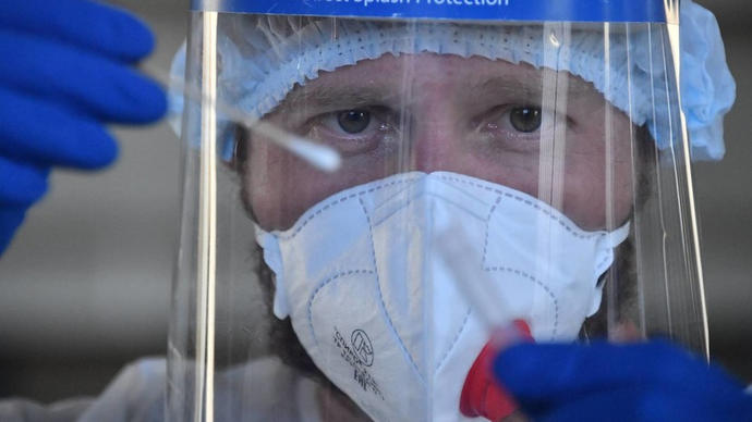 Прирост зараженных коронавирусной инфекцией в Беларуси за сутки составил около 2 000 случаев