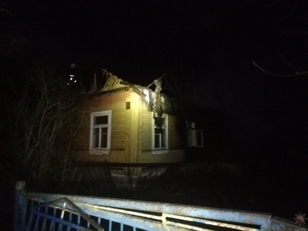 В Вороновском районе молодой человек спас пенсионера на пожаре
