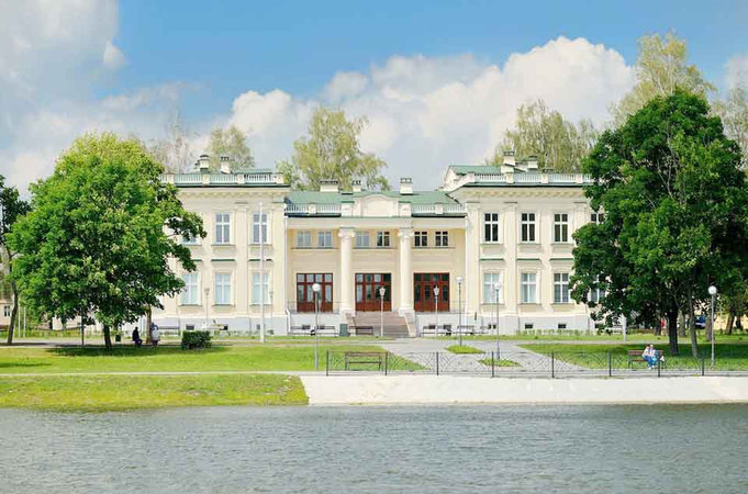 Дворец Друцких-Любецких в Щучине проведет бал, посвященный Году исторической памяти