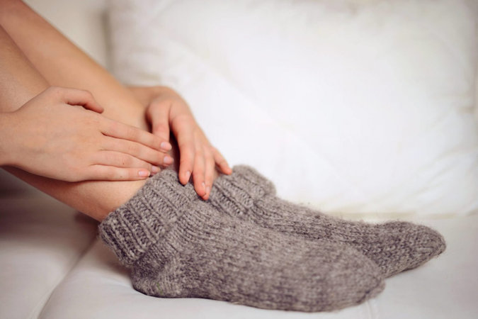 Почему у женщин часто руки и ноги становятся ледяными