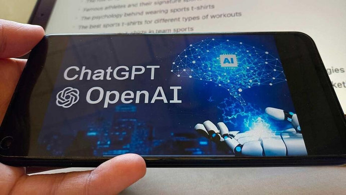 В нейронной GPTChat сети из-за сбоя утекли личные данные пользователей