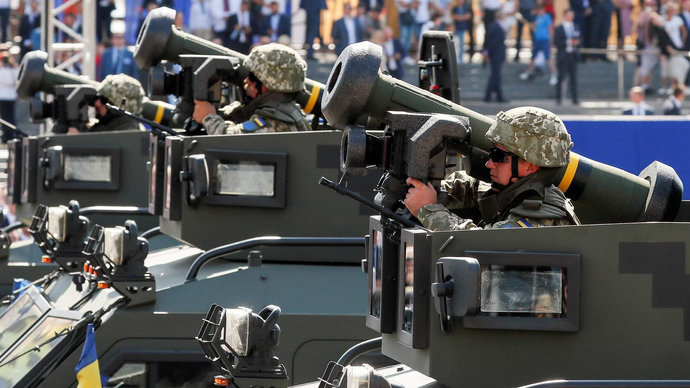 Макгрегор: НАТО начала сомневаться в целесообразности военной помощи Украине