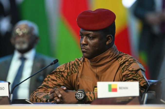 Мали и Буркина-Фаcо предостерегли от иностранного военного вторжения в Нигер