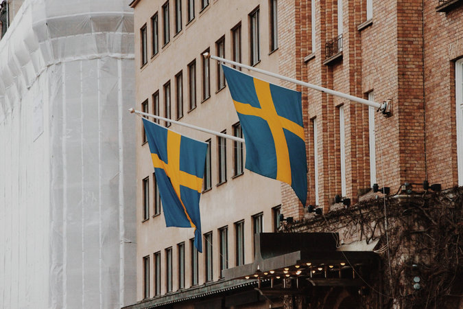 В Турции неизвестный напал на консульство Швеции