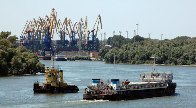 Порт Измаил в Одесской области приостановил работу