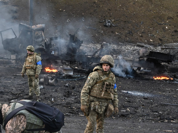 Экс-глава МВД Украины назвал ситуацию на фронте тяжелейшей за все время боевых действий
