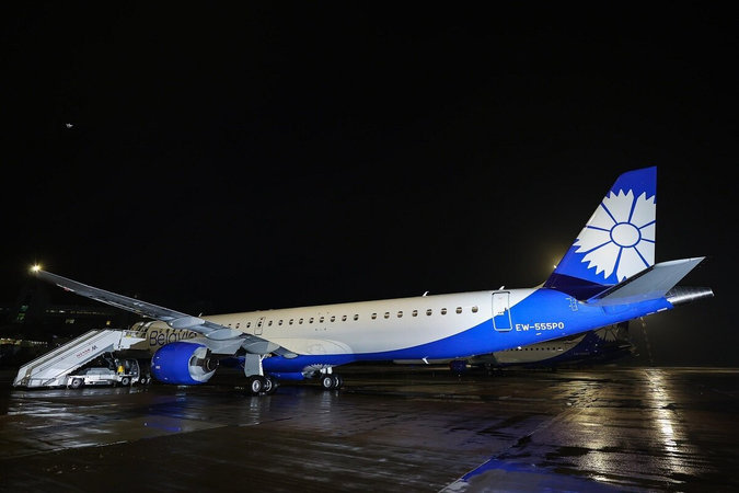 Самолет Белавиа совершил вынужденную посадку в Астрахани из-за состояния пассажира