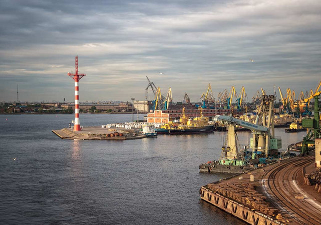 Согласован объем экспорта грузов из Беларуси через порты Санкт-Перербурга к 2025 году