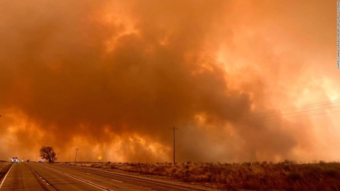 В американском Техасе бушуют сильные пожары