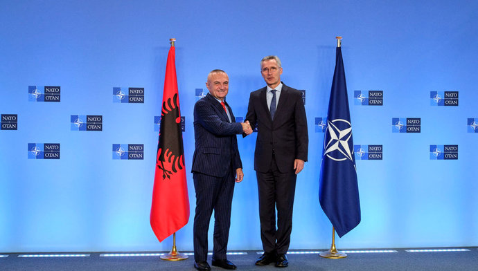 Авиабаза НАТО открылась в Албании
