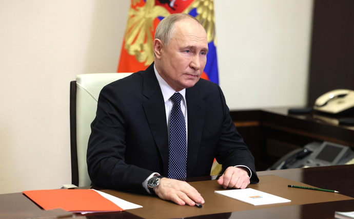 Владимир Путин: Россия может создать «санитарную зону» на Украине
