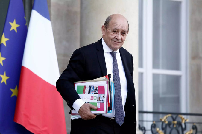 МИД Франции отзывает посла из Азербайджана для консультации