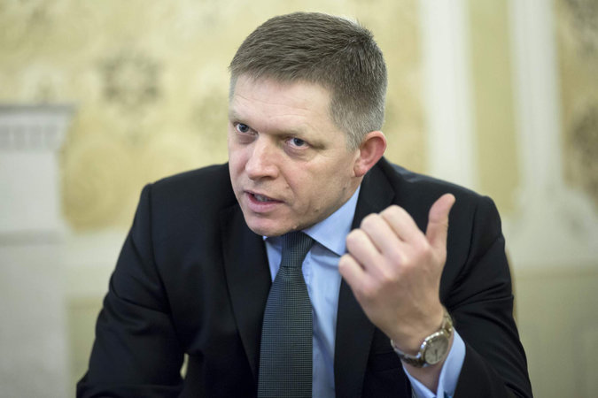 Премьер Словакии Фицо: Украина должна часть территорий уступить России