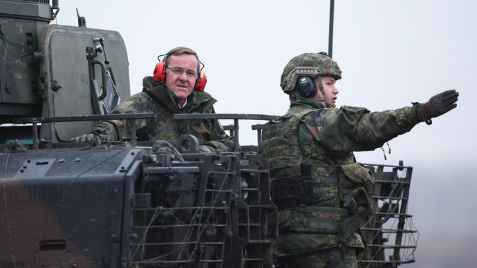 Писториус: Германия с НАТО готовится к войне с РФ