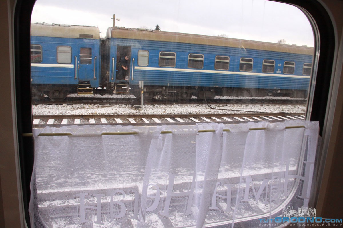 Москва гродно. Поезд Москва Гродно. Фирменный поезд БЧ Неман. Поезд Москва Солигорск.