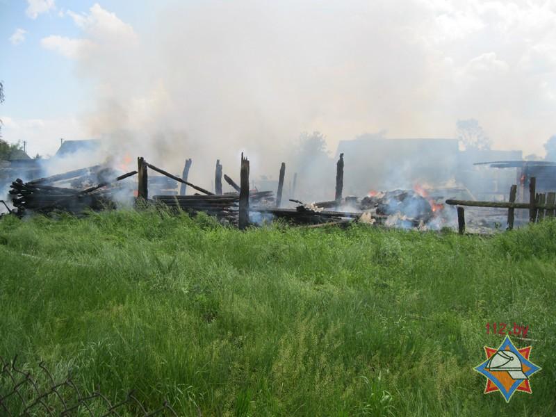 молния попала в жилой дом