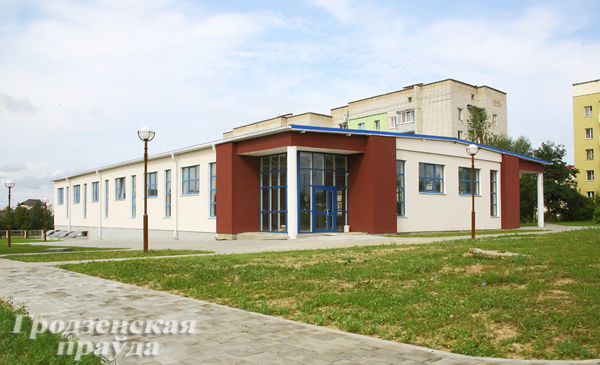 универсам в микрорайоне Южный