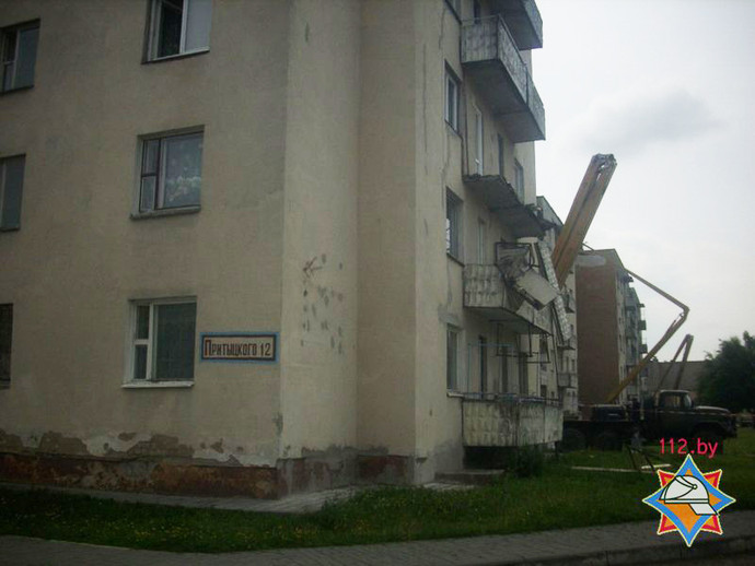 В Лиде обрушился балкон общежития