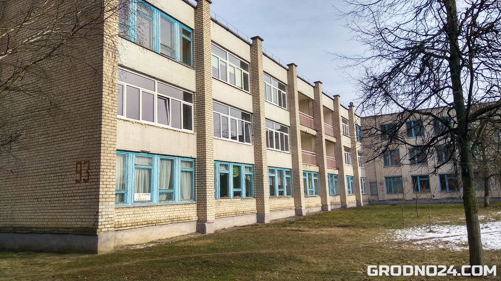 окна в школах Гродно