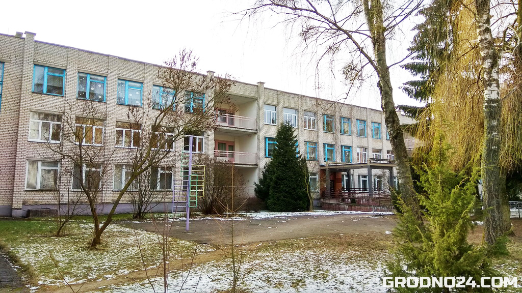 окна в школах Гродно